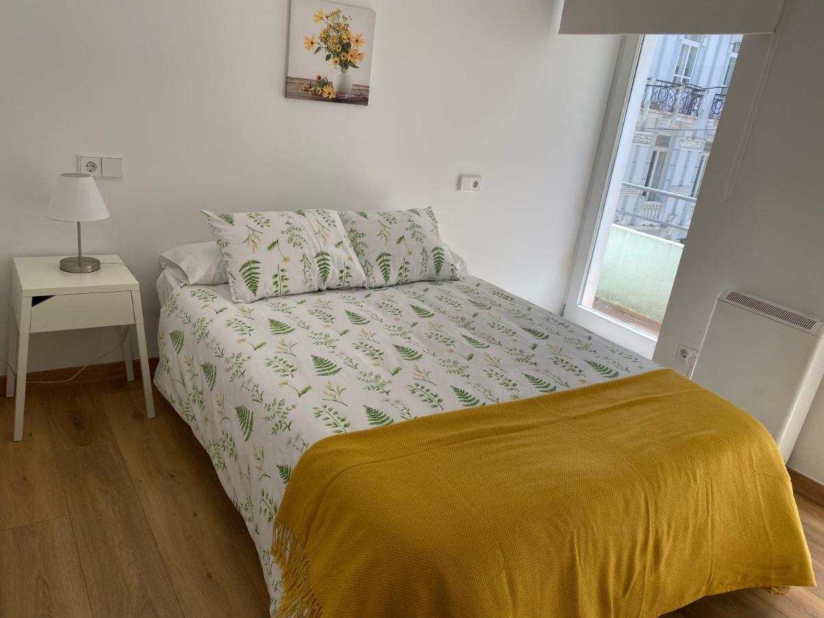 Piso En El Centro Para 4 Personas - Plaza Amboage - Wifi Ferrol Extérieur photo